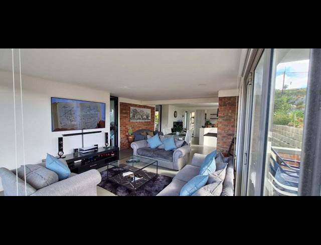 2 BEDROOM APARTMENT FOR SALE IN ISLAND VIEW